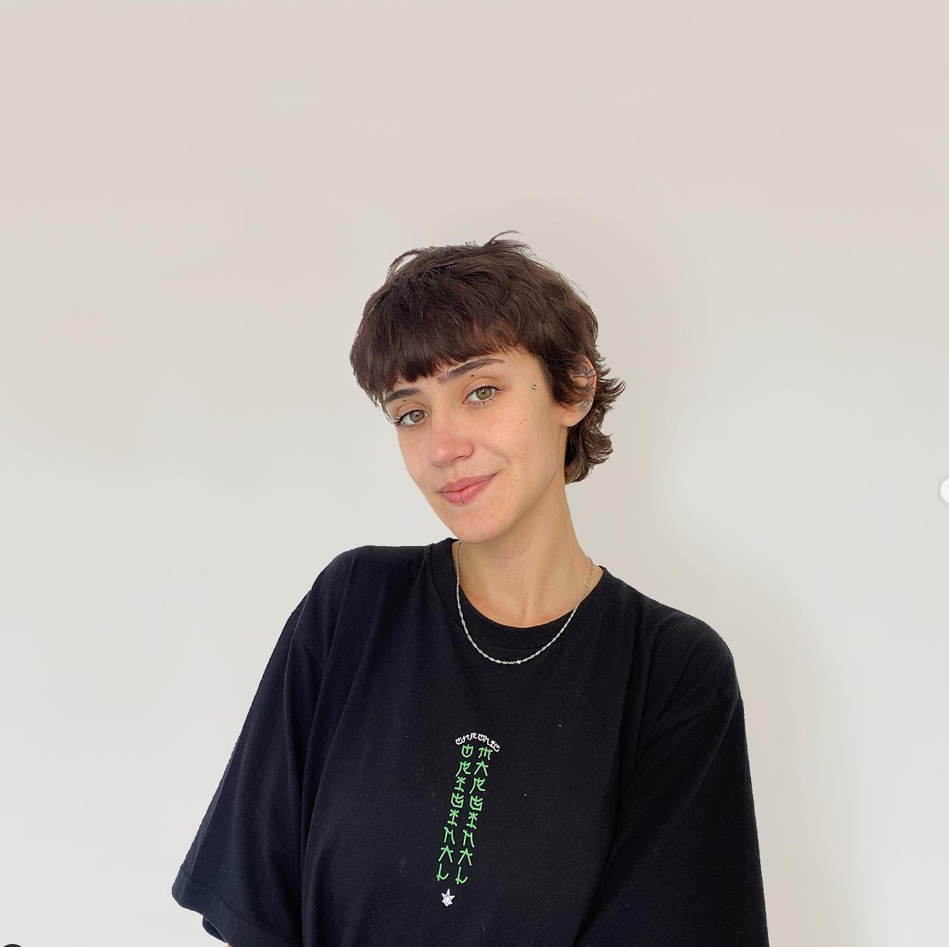 Imagem da tatuadora Ju